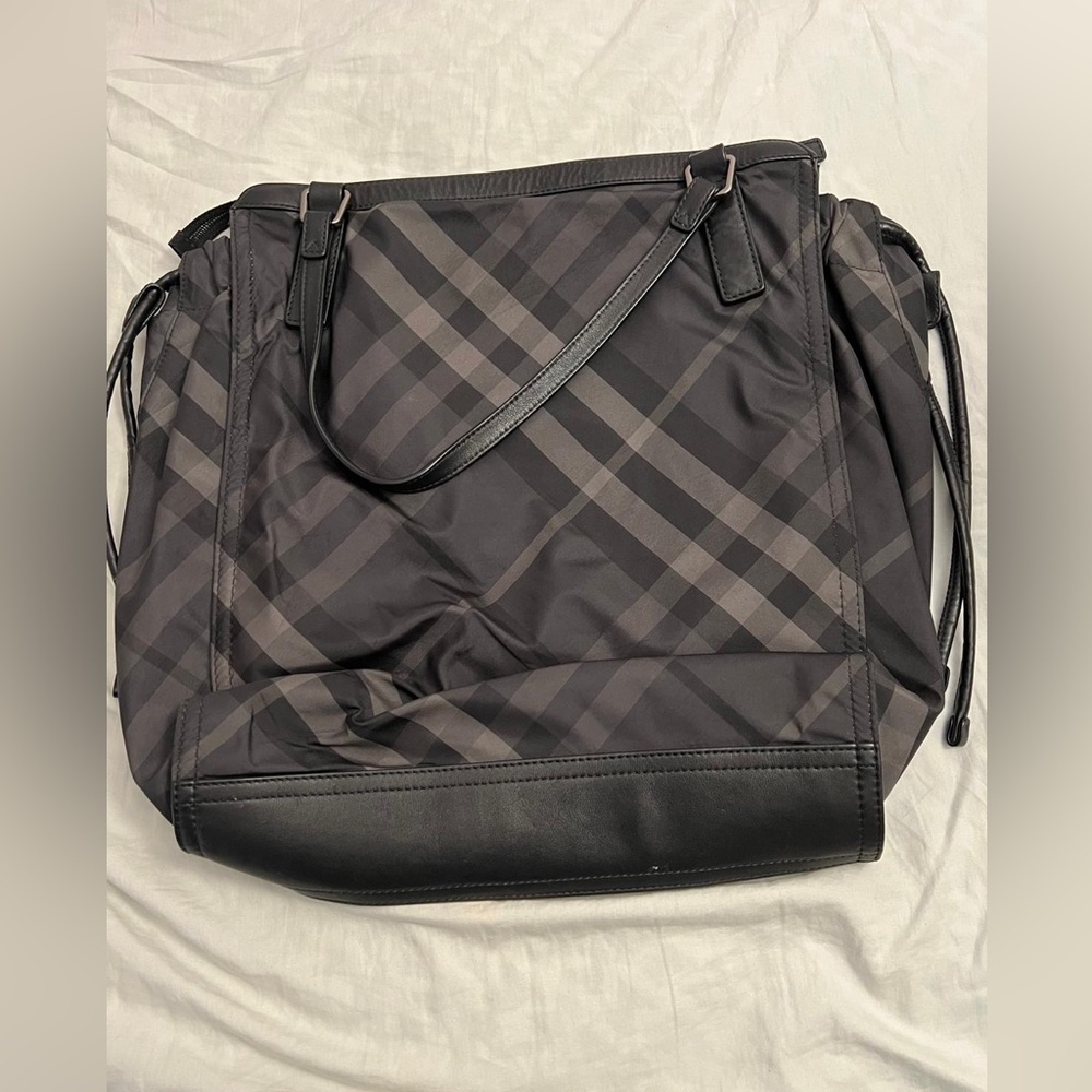 Burberry Smoked Check Hobo Bag - Picture 3 of 10